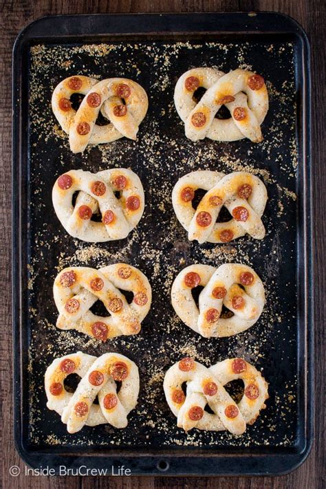 Easy Pepperoni Cheese Pretzels These Quick And Easy Bread Pretzels Are Full Of Pizza Flavor