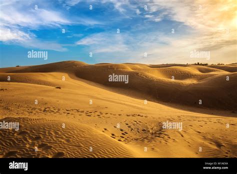 Thar Desert Sunset With Sand Dunes At Jaisalmer Rajasthan India Stock