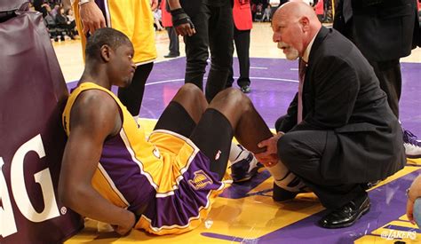 Julius deion randle (born november 29, 1994) is an american professional basketball player for the los angeles lakers of the national basketball association (nba). Los Angeles Lakers Betting: Top Rookie Julius Randle ...
