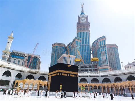The Holy Kaaba Mecca Pilgrims Return To Masjid Al Haram In Makka For