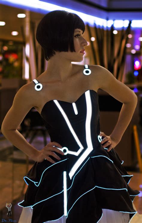 10 Of The Craziest Prom Dresses Weve Ever Seen Photos Huffpost