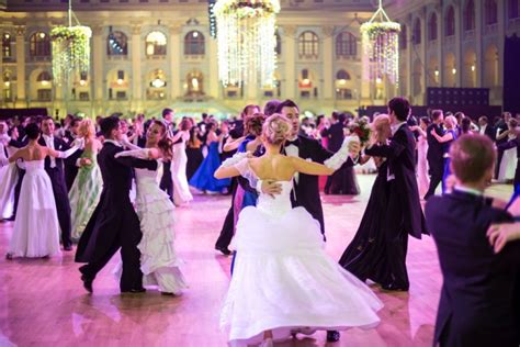 Viennese Waltz A Dance Youll Fall In Love With Dance Safari