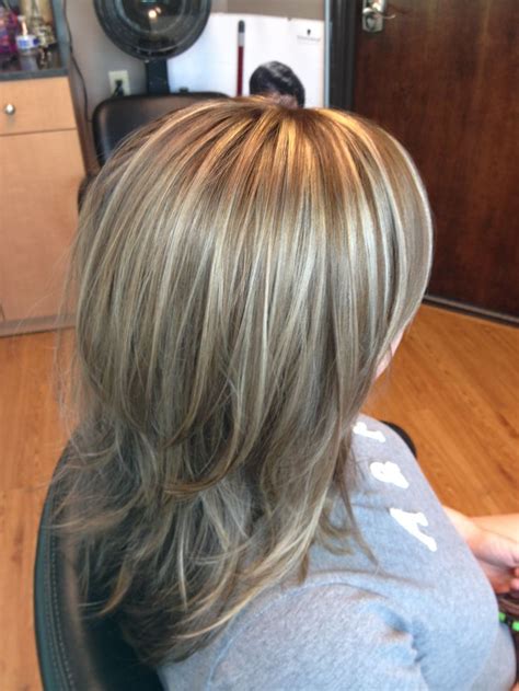 Adding red lowlights to blonde hair puts a spin on the base color by helping to add depth. Blonde highlights / lowlights / long layered hair | Hair ...