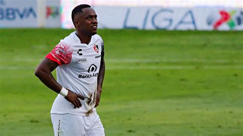 Renato ibarra (soccer player) was born on the 20th of january, 1991. Renato Ibarra debuta oficialmente con Atlas y hace privado ...