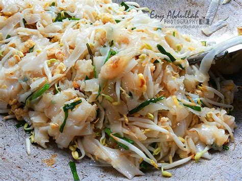 Kuey Teow Goreng Putih Sambal Kicap