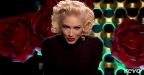 Gwen Stefani Steals A Grammys Commercial Break For Make Me Like You