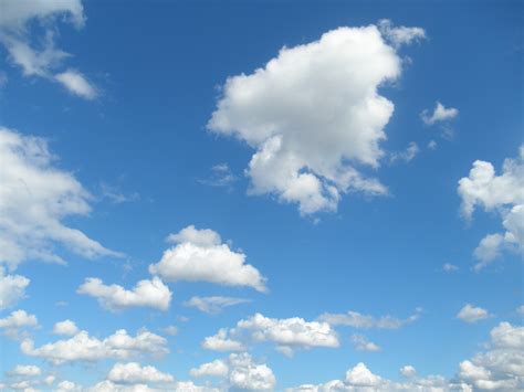 Erst dichte wolken, dann blauer himmel. Blauer Himmel, Sorgenfrei Foto & Bild | himmel, wolken ...