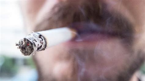 Stf Mant M Resolu O Da Anvisa Que Pro Be Cigarros Aromatizados