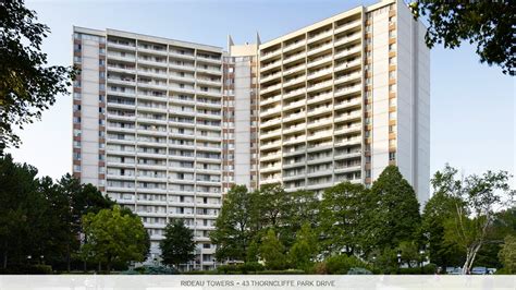 Rentalsca 43 Thorncliffe Park Drive East York On For Rent