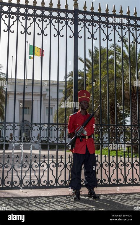 Guard Outside Presidential Palace Dakar Senegal Stock Photo Alamy