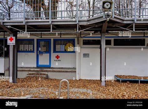 First Aid Station In Sport Hi Res Stock Photography And Images Alamy