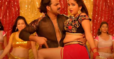 Watch Amrapali Dubey S Hot Dance Song Bhatar Ko Bhi Bhool Jaaogi By Pawan Singh And Priyanka