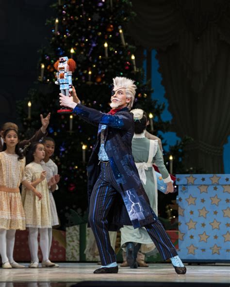 Review Sf Ballets Beautiful Nutcracker Returns To Inspire Us When