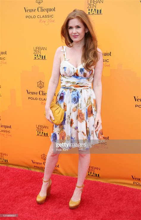 Isla Fisher Attends The Veuve Clicquot Polo Classic At News