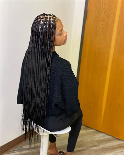 Your hair is braided first, and then the braid is added as the hair continues to lengthen. •Medium knotless braids hip length • •Click the link in my ...