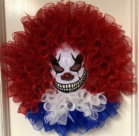 Scary Clown Wreath Scary Clowns Wreaths Halloween Wreath