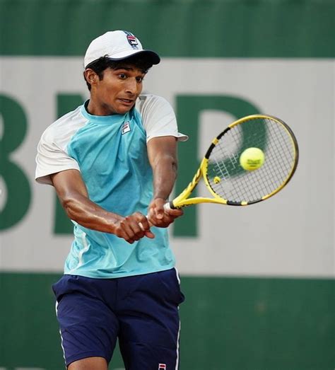 Indian American Teenager Samir Banerjee Wins Wimbledon Boys Singles Title Masala