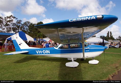 Aircraft Photo Of Vh Din Cessna 172d Skyhawk 38404