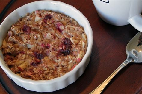 A healthy low carb oatmeal that's ready in minutes. Baked CranApple Oatmeal 1/4 rolled oats 1/4 cup whole ...