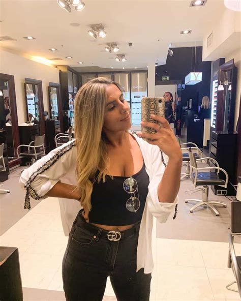 Joana albuquerque, finance tem como missão oferecer suporte financeiro abrangente, fiável e em tempo relevante, que permita aos seus clientes, a tomada de decisões conscientes e adequadas. Concorrente de 'Big Brother - A Revolução' é amiga de ...