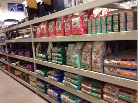 Pet food and pet supplies :: Ark Country Store