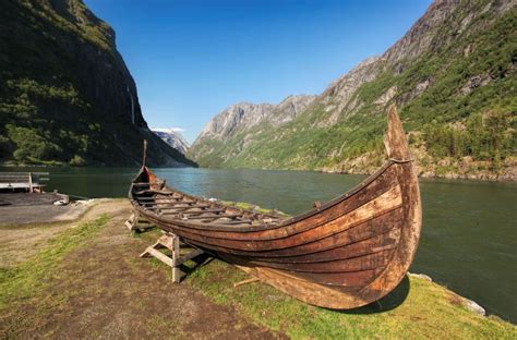 Heres Why The Vikings Used Longboats Scandinavia Facts