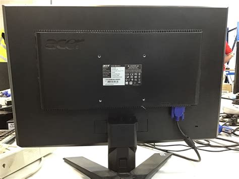 Monitor Acer X223w Lcd 22” Screen Appears To Function