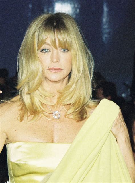 Did Goldie Hawn Get Plastic Surgery Photos And Expert Quotes