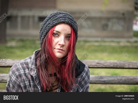Young Homeless Girl Xxx Porn