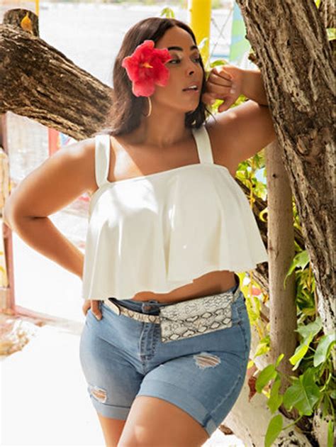 This Is Fashion The 10 Hottest Plus Size Fashion Models Gambaran