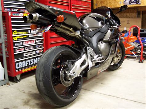 Yoshimura has been the official exhaust supplier to team honda racing for several years now and we have adapted that knowledge to the new crf250r. Exhaust for the 1000RR - Sportbikes.net