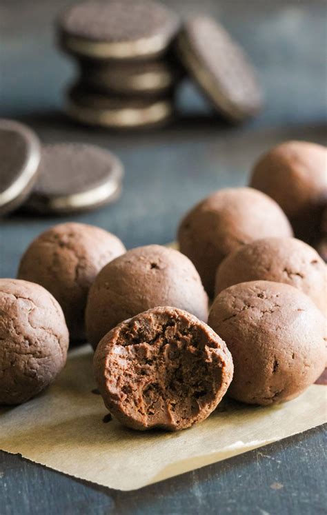 It's suitable for everyone, vegans and chocoholics alike! 70-Calorie Healthy Oreo Truffles Recipe -- Easy, Fudgy, Super Addicting! | Recipe | Low calorie ...