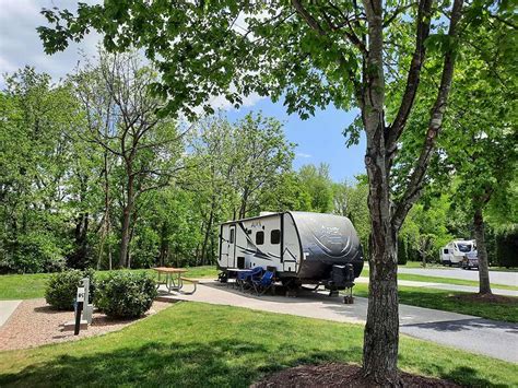 Pine Mountain Rv Park By The Creek Pigeon Forge Tn Rv Parks And