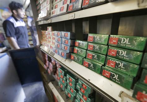 Fda To Crack Down On Menthol Cigarettes Flavored Vapes The Daily