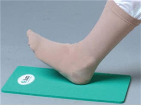 Slippie Easy Pad For Compression Stockings Slippie Gator Slip On Aid Pad For Women And Men