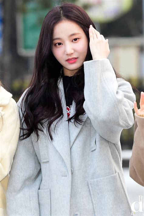 On november 30, 2019 mld entertainment released a statement on momoland's fancafe saying while yeonwoo has had deep affection for her momoland activities, she has decided that continuing together with her actress activi. Momoland Yeonwoo's Chic & Adorable Moments compilation | Korea Dispatch