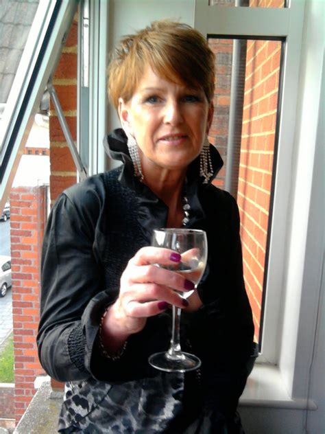 Bobbiegillham 56 From Oxford Is A Local Granny Looking For Casual