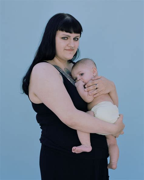 Esta Fotógrafa Demuestra Que No Todas Las Madres Son Iguales
