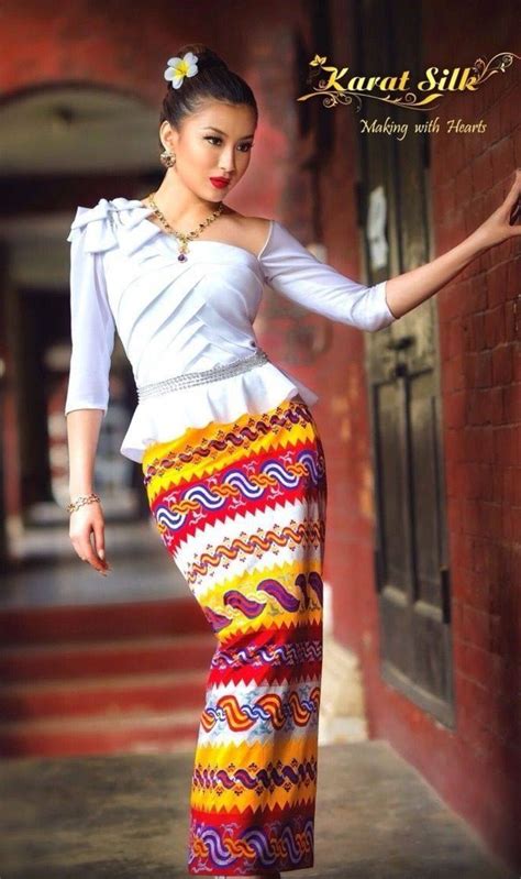 Traditional Burmese Costume Myanmar Traditional Fashion Pinterest