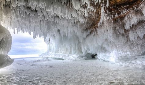 Interesting Photo Of The Day Beautiful Ice Cave On Lake Superior