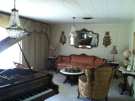 This Is The Front Living Room At My Grandmothers House It Is My Quiet