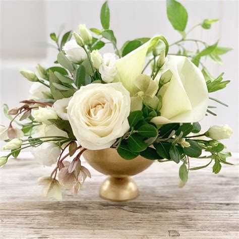 Inspiration Classic And Romantic Flower Arrangement For A Wedding Or