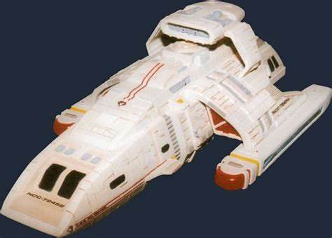 Here are some images of amt's 1/72 scale danube class runabout in vulcan markings. Pand: Know Now Danube class runabout