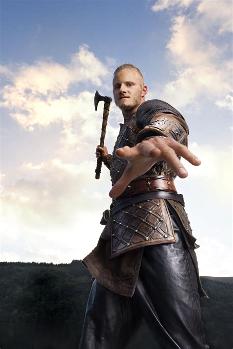 Tout sur la série télévisé vikings que ce soit l'histoire, les fiches personnage ou même les derniers épisodes et même une boutique de produits dérivés! Vikings Bjorn Season 3 Official Picture - Vikings (TV ...