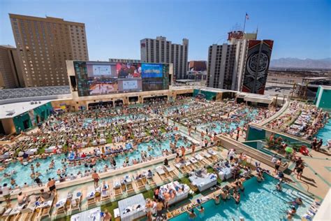 Everything You Need To Know About Las Vegas Dayclubs And Pool Parties