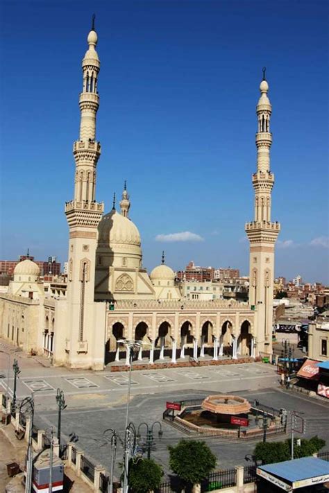 ألوان الوطن مسجد أحمد البدوي شيخ العرب يبحث عن مريديه في زمن كورونا