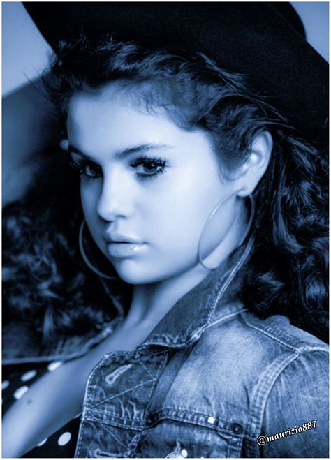 Selena For The V94 2015 Issue Of V Magazine Selena Gomez Photo