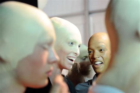 Shocking Bald Models On The Catwalk 14 Pics