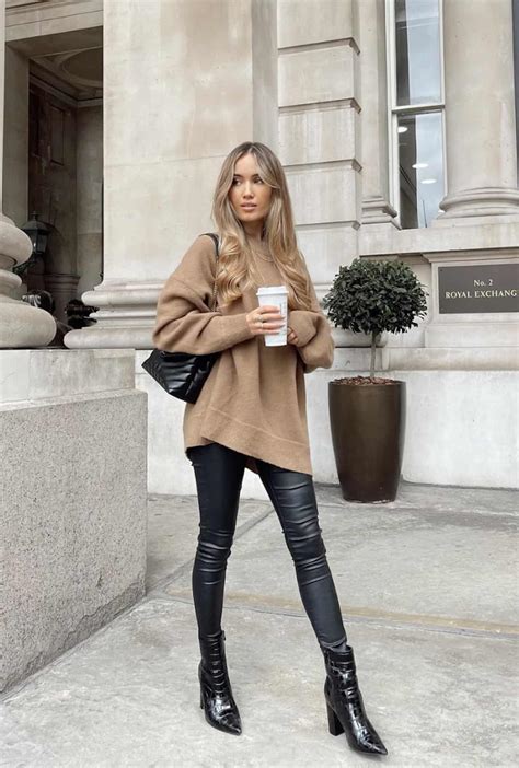 Best Tops To Wear With Leather Leggings In Chic Outfits
