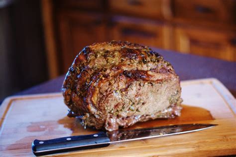 While you can never go wrong with a turkey or a traditional christmas ham, we say there's nothing. Holiday Prime Rib - southern discourse